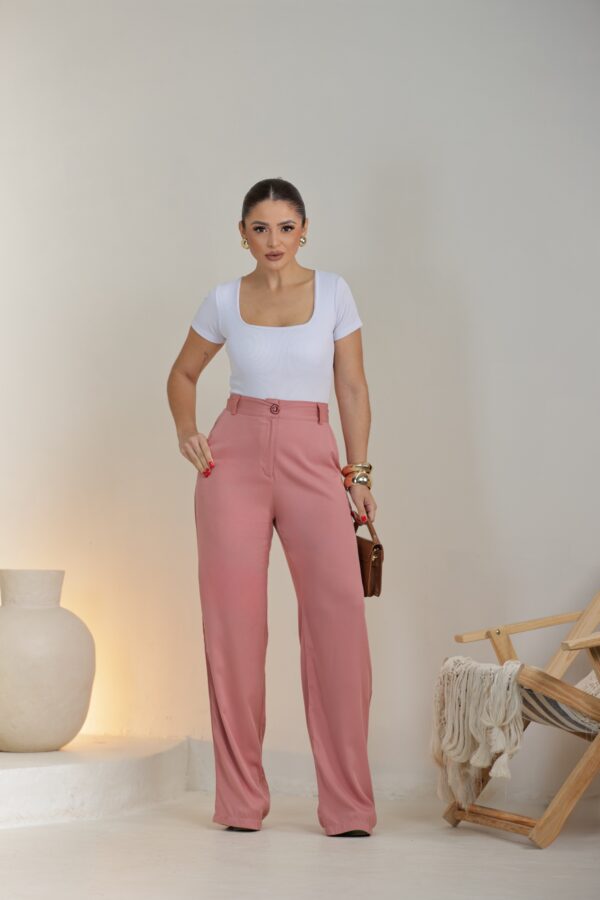 Calça Pantalona Alfaiataria em Viscolinho